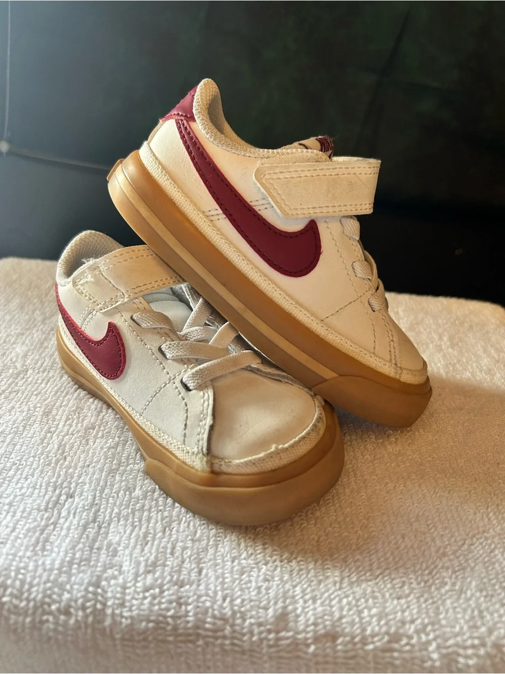 Nike classic low